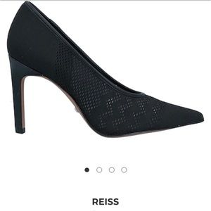 Reiss black pump size 6.5